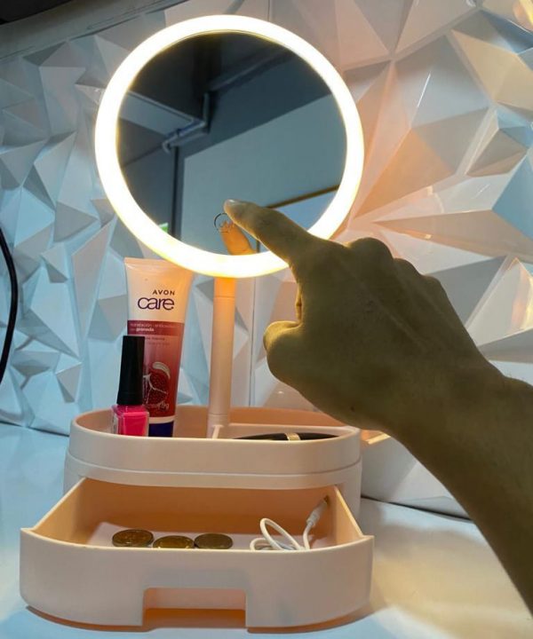 Espejo para maquillaje tactil